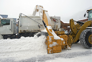 truck-removing-snow